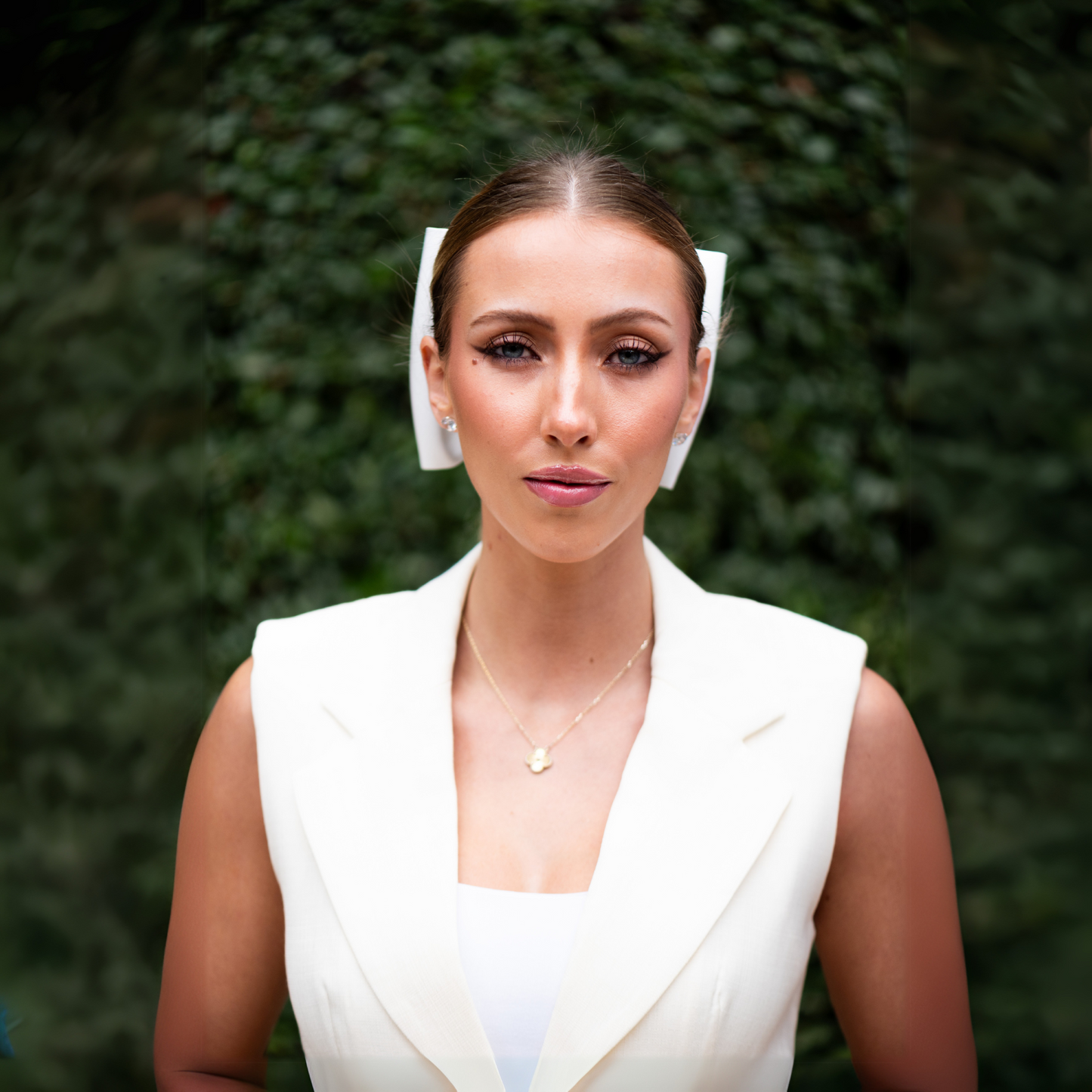 Grande Mikado Bow in White