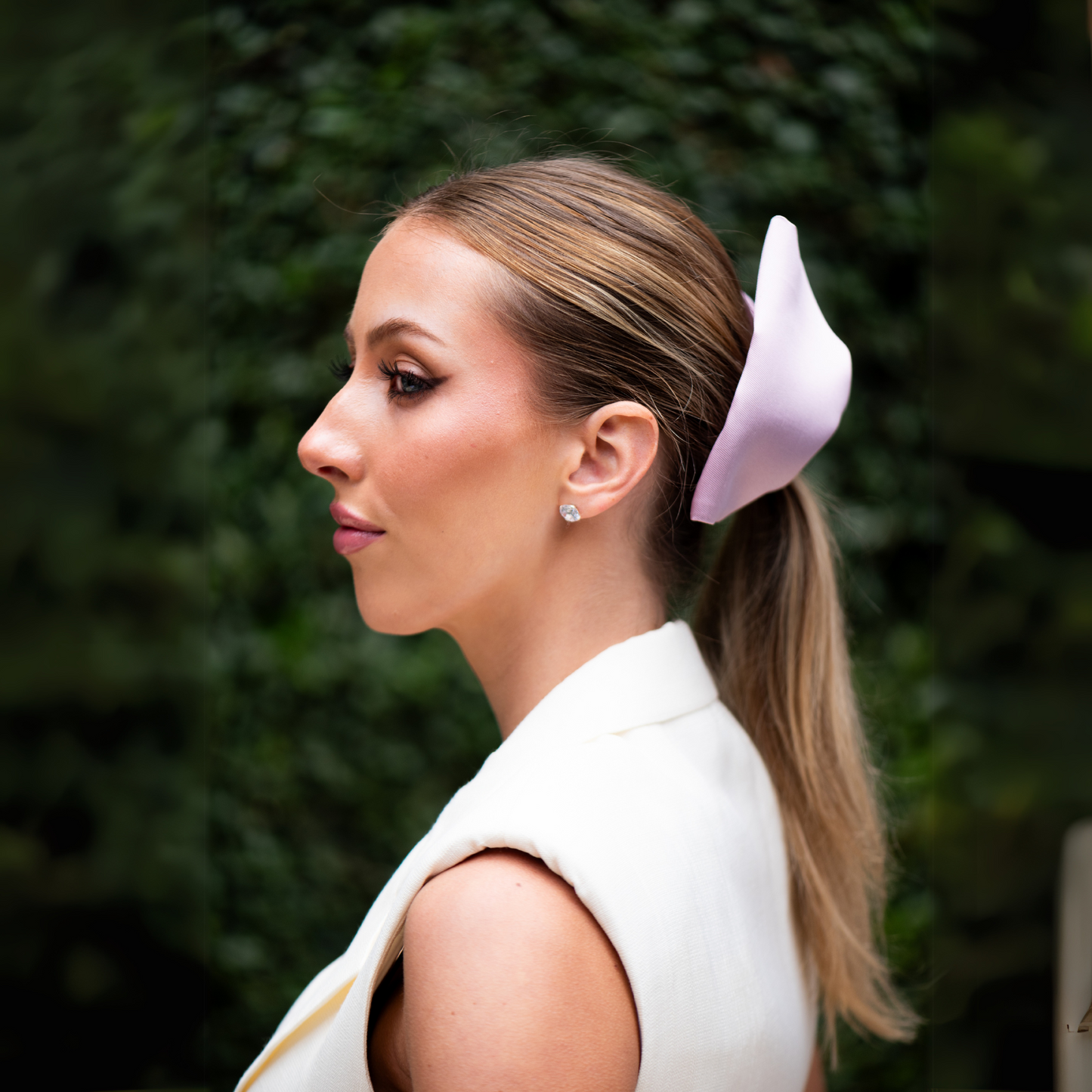Grande Mikado Bow in dusty mauve