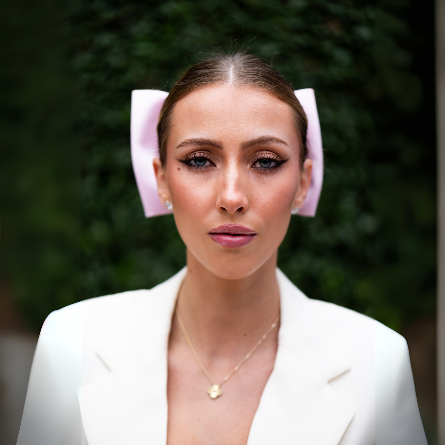 Grande Mikado Bow in pink