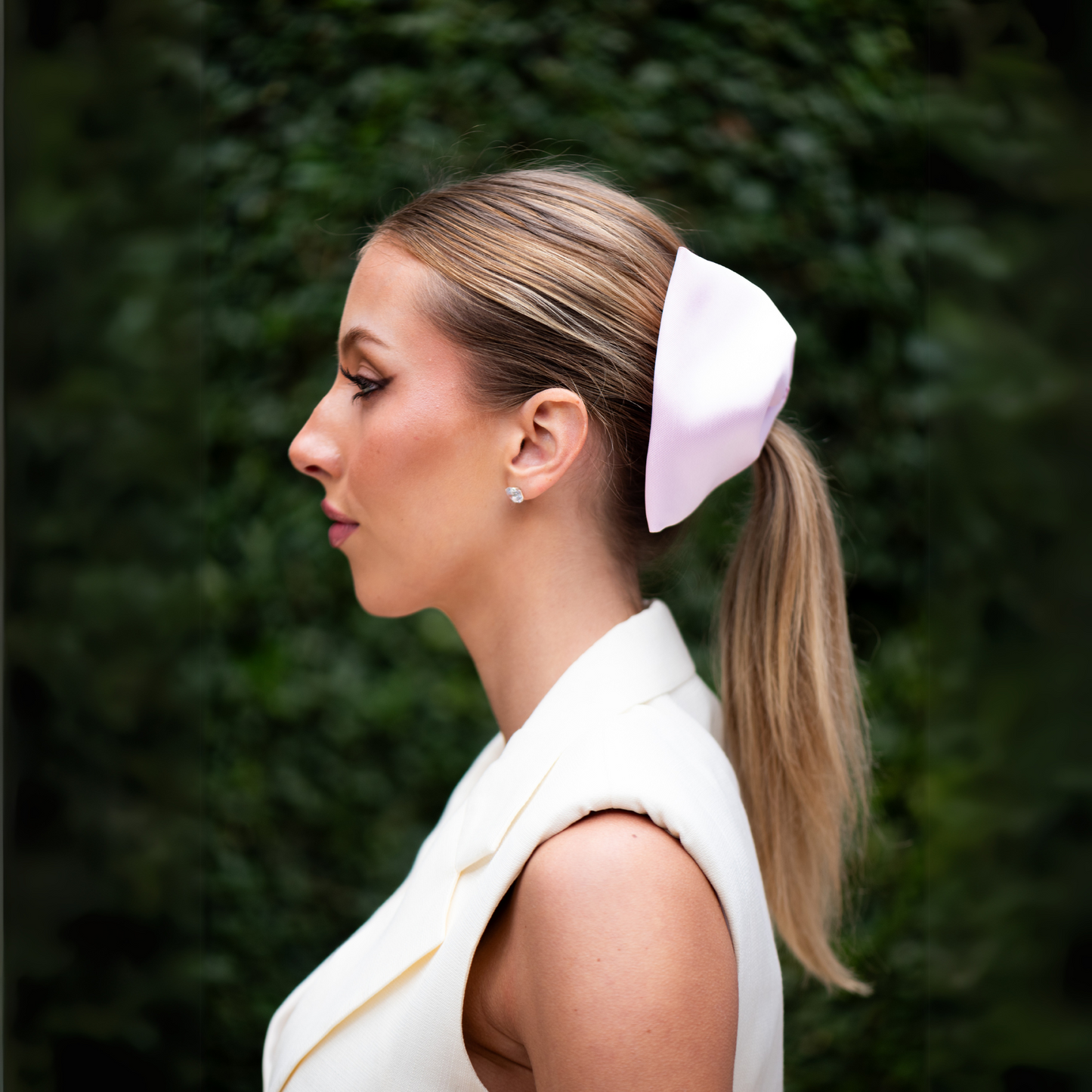 Grande Mikado Bow in pink