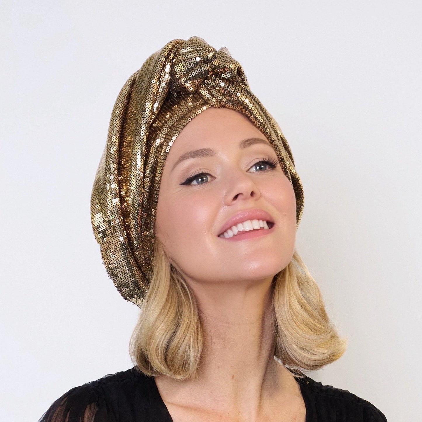 Instant Icon sequin turban in gold